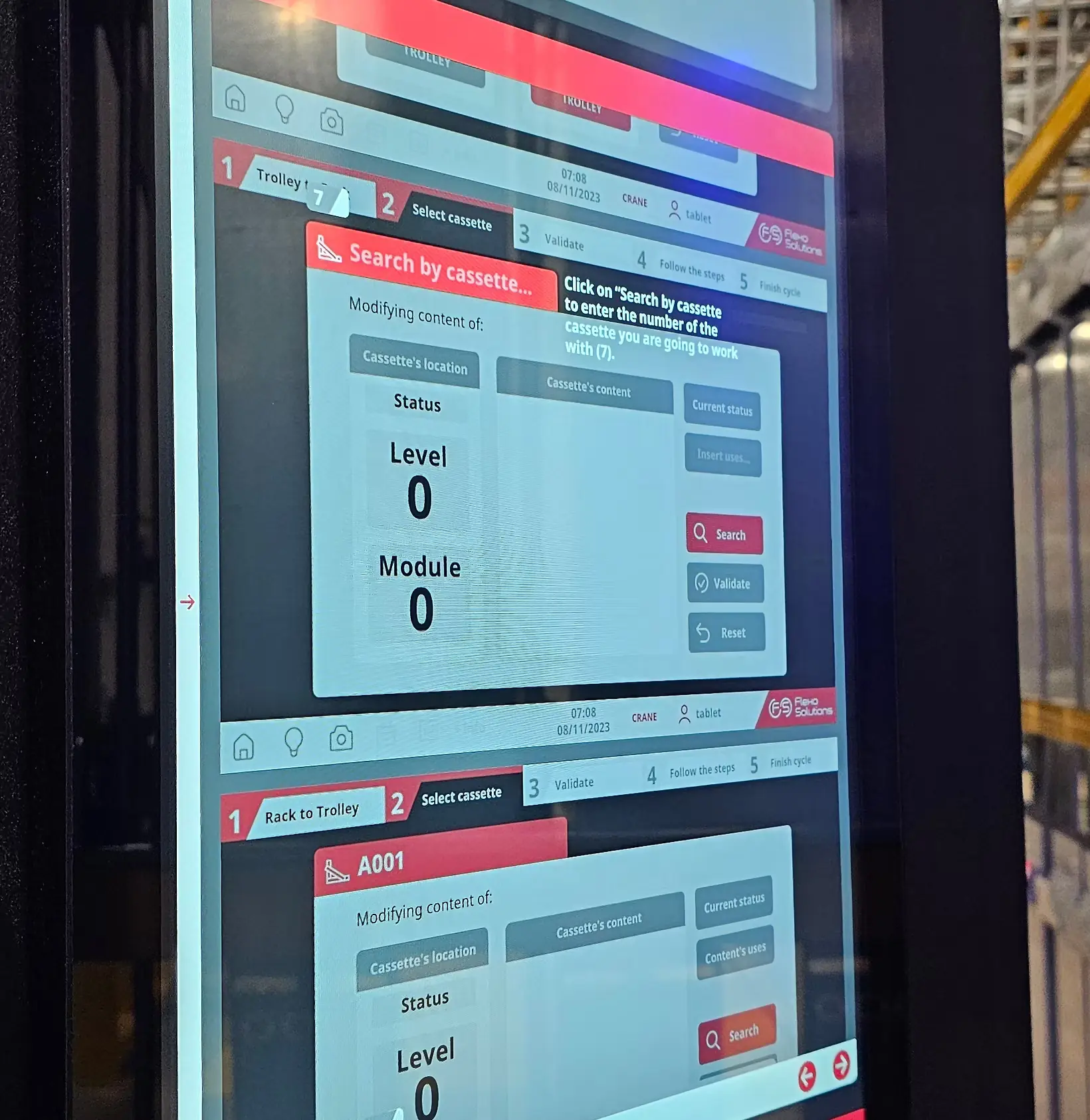 Smart tooling HMI showing the trolley cassette workflow on industrial machinery